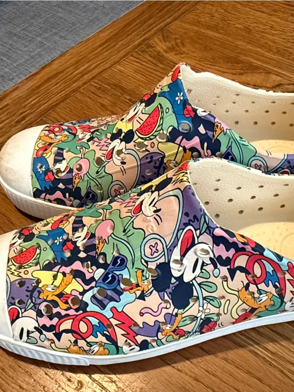 Native Shoes playful slip